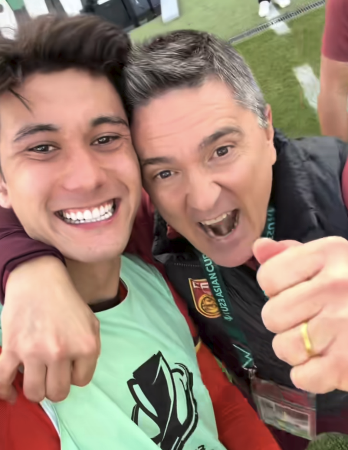 拜合拉木更新社媒，谈到李昊扑出乌龙头球，用3个字回应太可爱了